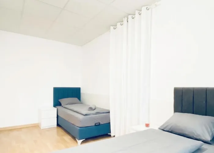 Cozy 3br Apartment, 6 Minutes To The Train Station For Short & Long Διαμέρισμα *