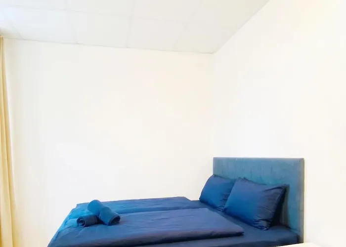 Cozy 3br Apartment, 6 Minutes To The Train Station For Short & Long * Βιέννη